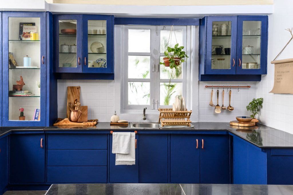 White and Blue Combination Kitchen Décor Ideas - Beautiful Home